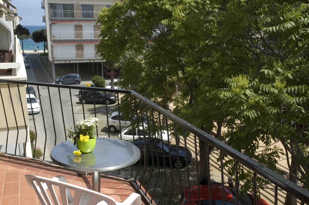 Hostal La Marina Платья-де-Аро Экстерьер фото